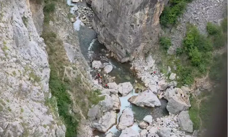 PAMJET NGA VENDNGJARJA/ Vijojnë kërkimet për alpinistin 39 – vjeçar që humbi jretën në lumin Mat
