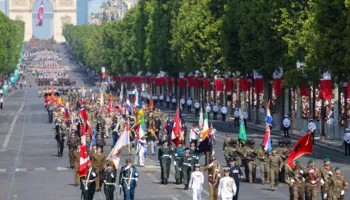 Parada e Bastiljes në Paris, trupat shqiptare në rreshtin e parë të “Koalicionit të Vullnetarëve”