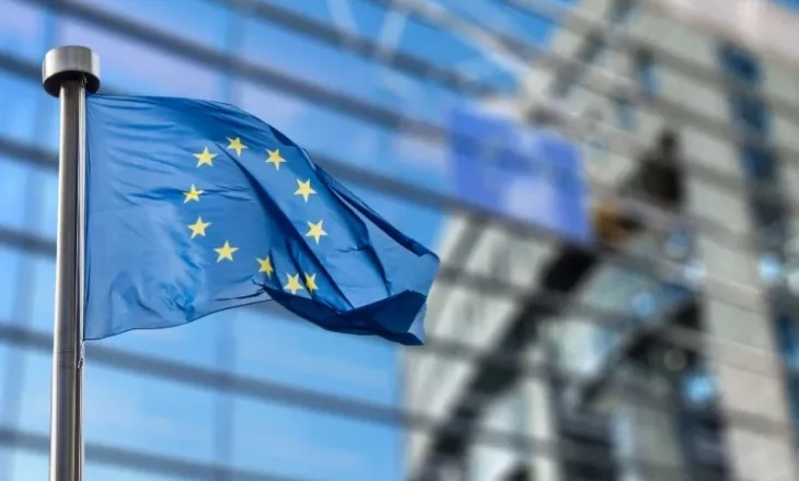 Parlamenti Evropian përsërit kërkesën ndaj Serbisë: Duhet normalizuar marrëdhëniet me Kosovën