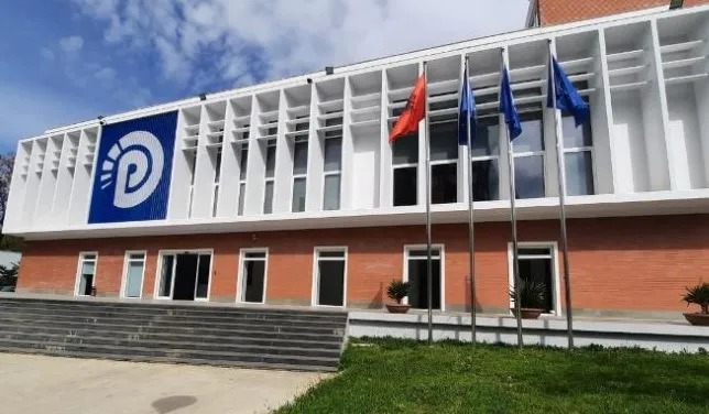 PD çon në “Kushtetuese” marrëveshjen me SHBA: U miratua në shkelje të Kushtetutës