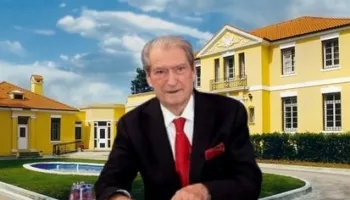 PD “leksion” ambasadës amerikane: Mbani qëndrim për protestën, mos rrini si struci…
