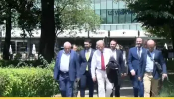 PD rikthehet në Kuvend, deputetët demokratë hyjnë nga porta e Akademisë së Shkencave