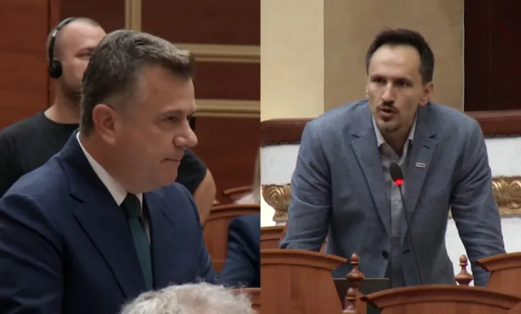 “Përballë ke rininë, jo Saliun”, Muçi përplaset me Ballën! Socialisti: Këtu je aksidentalisht, nuk tallem me protestën