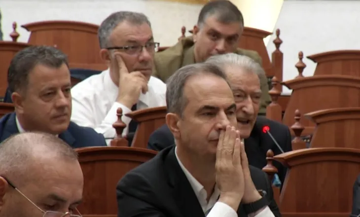 ‘Përfaqëson krimin’, Berisha akuza e fyerje Ballës: B*ndra e vërtetë, i shërben karteleve të drogës
