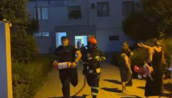 Përfshihet nga flakët Drejtoria Arsimore e Fierit, 2 mjete zjarrfikëse në vendngjarje