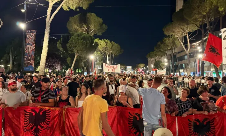 Përfundon protesta e 48-të kundër qeverisë, marshimi mbyllet para Kryeministrisë