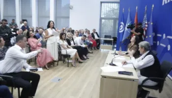 Përplasja mes ish-kandidates për deputete dhe Berishës në Këshillin Kombëtar të PD, zbardhet rezoluta e dorëzuar