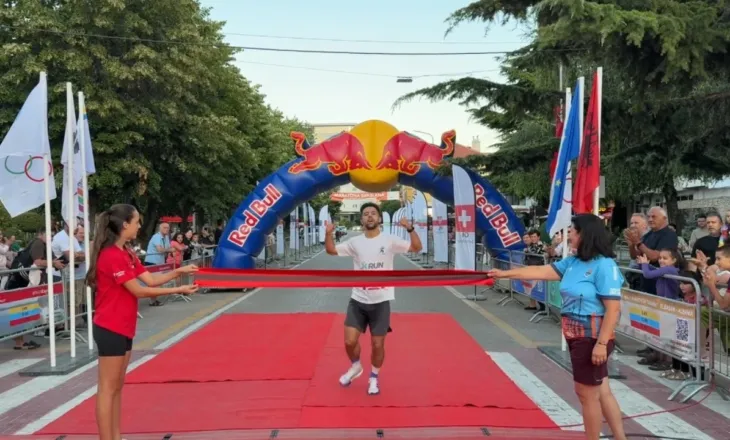 Pistë maratone buzë liqenit të Ohrit, 550 atletë nga mbi 30 vende marrin pjesë në garën ndërkombëtare të Pogradecit