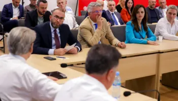 Plas debati në grupin e PD, deputetët kundër vendimit të Berishës: I dimë pasojat negative të bojkotit!