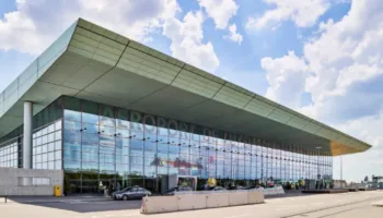 Po fluturonte nga Londra drejt Tiranës, avioni bën ulje urgjente në Luksemburg