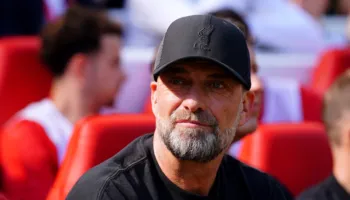 “Po, më kanë telefonuar dhe jam gati”! Klopp ndërron mendje dhe nuk del dot kundër vendit të tij
