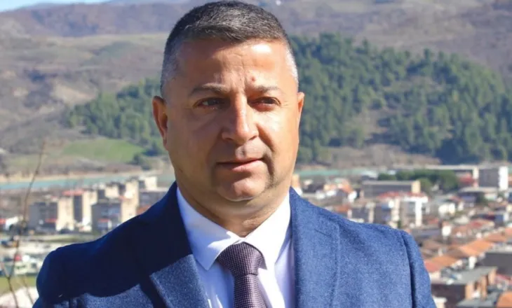 ‘Po na fshijnë nga harta, të mbrojmë bashkinë tonë’/ Kryebashkiaku i Memaliajt: Sot në orën 19:00 te Ura e Vjetër