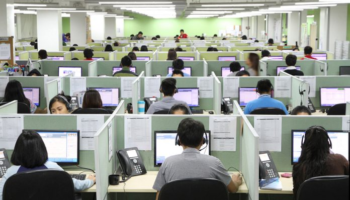 Policia “çmonton” call center-in në Shkodër, 5 në pranga dhe mbi 15 nën hetim