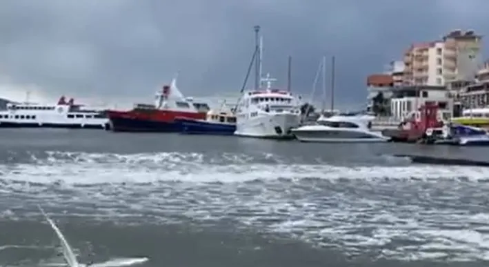 Policia e Shtetit paralajmëron Sarandën dhe Vlorën: Mos lundroni në det prej mesditës së të premtes