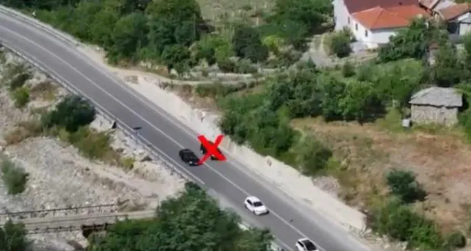 Policia “skanon” rrugët e Dibrës, mbi 1800 gjoba vetëm në korrik, 8 shoferë në ndjekje penale! Parkimi i gabuar…