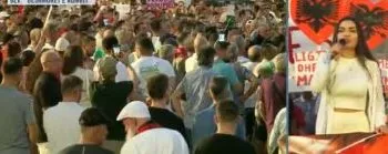 “Poshtë diktatura”/ E reja kundër Kuvendit qytetar në Tiranë: Secili prej nesh përfaqëson veten