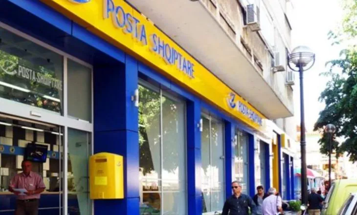 Posta Shqiptare kallëzon punonjësit, dyshohet se vodhën mbi 700 mijë euro në filialin në Durrës, shkarkohet drejtoresha