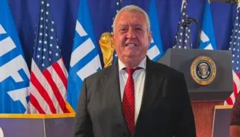 Presidenti i FSHF-së, Armand Duka, merr pjesë në eventin e organizuar nga FIFA në Trump Tower në New York