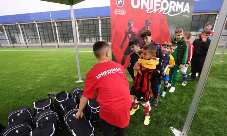 Prindërit paguajnë “qimet e kokës”, akademitë fitojnë, por a fiton gjë futbolli shqiptar?