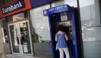 Problemet e vazhdueshme financiare mund ta bëjnë trurin të plaket më shpejt