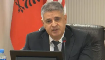 Prokurori i SPAK Adnan Xholi futet në garë për postin e Prokurorit të Përgjithshëm! Dorëzon aplikimin në KLP