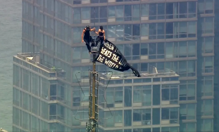Propozim spektakolar për martesë në majë të Empire State Building, arrestohet çifti rus
