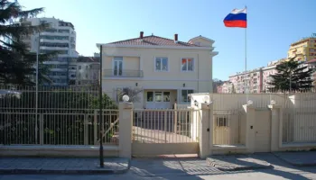 Protesta/ Ambasada e Rusisë reagon pas deklaratave të Ballës dhe Gonxhjas