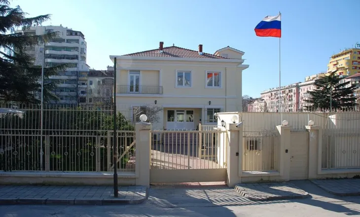 Protesta/ Ambasada e Rusisë reagon pas deklaratave të Ballës dhe Gonxhjas