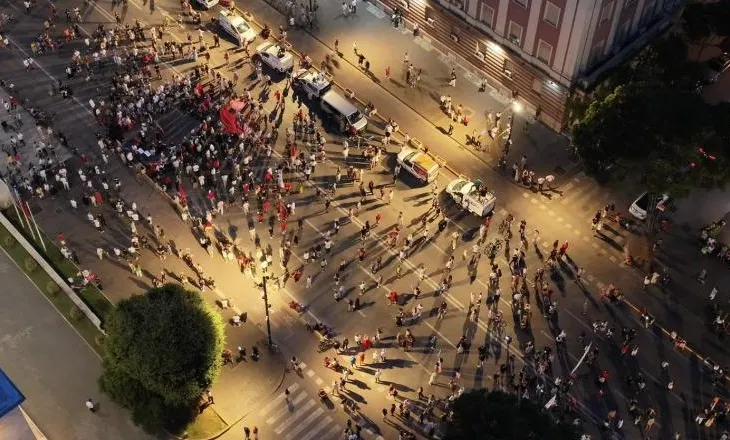 Protesta/ Analisti në “Real Story”: Jemi mes sovranitetit të kombit dhe sovraniteti të shtetit…