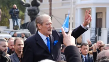 Protesta/ Balliu: PD nuk mbledh dot më njerëz, Berisha është i urryer nga populli shqiptar