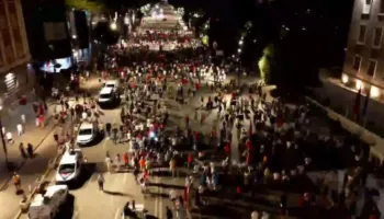 Protesta e 34-ët, qytetarët marshojnë nëpër Tiranë