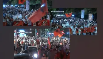 Protesta e 37-të qytetare/ Protestuesit nisin marshimin në rrugët e Tiranës: Rama jepe dorëheqjen