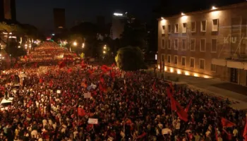 Protesta e 43-të kundër Ramës, qytetarët “zbresin” sërish sot në shesh! Të vendosur deri në largimin e kryeministrit