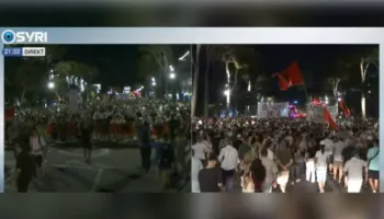 Protesta e 43-të radhazi/ Nis marshimi i mijëra qytetarëve në rrugët e Tiranës: Rama jepe dorëheqjen