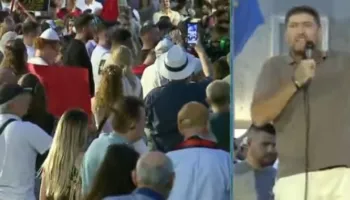 Protesta e 52-të, qytetari i revoltuar: Koha e maskarenjve ka përfunduar, të çlirojmë Shqipërinë nga këto hiena