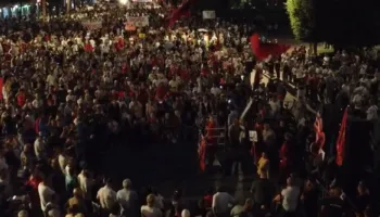 Protesta e bulevardit kundër “Kuvendit Kombëtar”: Jo negociata nëpër zyra