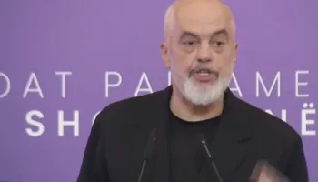Protesta/Rama ja adreson shkakun administratës publike: E derdhi pikën në bulevard