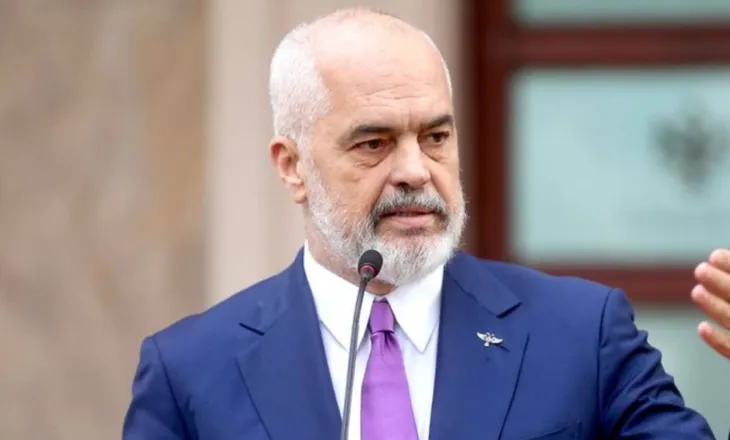 PROTESTA/ RAMA SHTYN LEVIZJET PER NE VJESHTE
