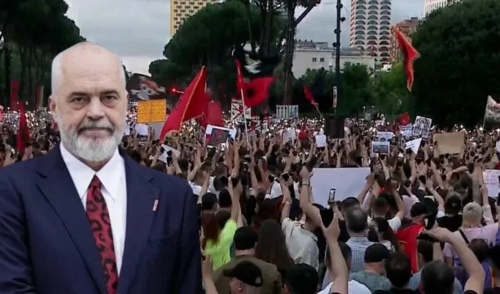 Protestuesi: Rama deshi timonin dhe e mori, tani po na çon në humnerë!