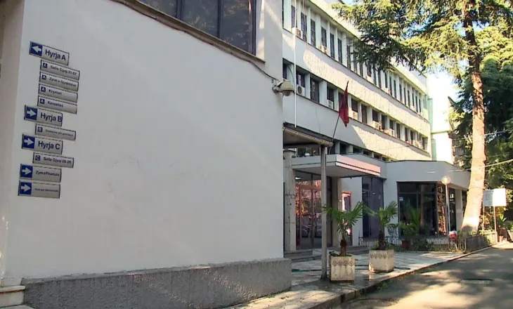 Protestuesit e arrestuar dalin sot në gjyq, nis protesta para Gjykatës së Tiranës