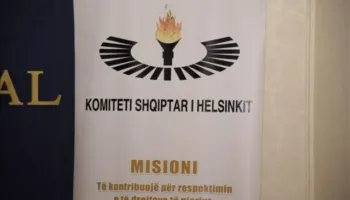 Protestuesit i dërguan videon e re, Komiteti Shqiptar i Helsinkit i kërkon Prokurorisë së Tiranës të nisë hetimet…