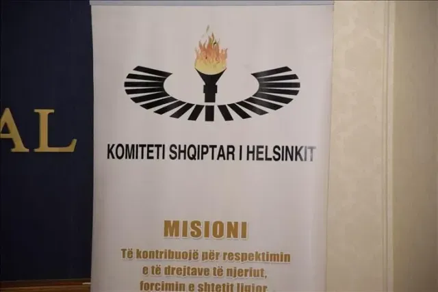 Protestuesit i dërguan videon e re, Komiteti Shqiptar i Helsinkit i kërkon Prokurorisë së Tiranës të nisë hetimet…