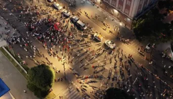 Protestuesit reaguan për anulimin e ligjit për investimet strategjike, Balla: Lajm i mirë për flamingot, jo për sorrat
