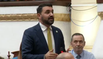 PS ndryshoi rendin e ditës, Këlliçi thirrje socialistëve: Thirrni ndërgjegjes, mos heshtni para halleve të shqiptarëve!