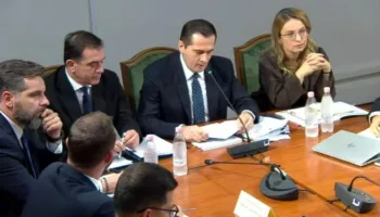 Pse mbahet ende Meta në burg dhe Berisha detyrohet dy herë në muaj të shkojë në Prokurori? Ja si përgjigjet kreu i SPAK