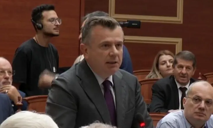 ‘Pse nuk i plotëson kërkesat e protestuesve?’, Balla replikë me Bardhin: Çoje Saliun në burg!