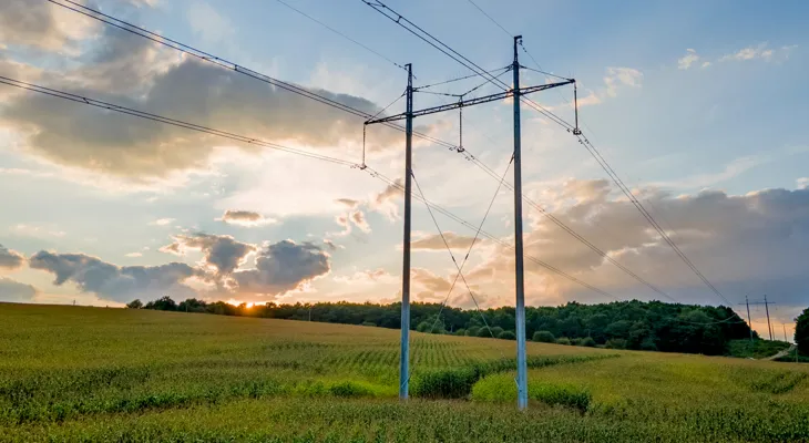 Pse po shtohen ndërprerjet e energjisë gjatë valëve të të nxehtit?