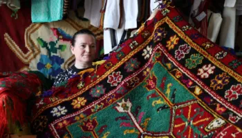 Punishtja me mbështetjen e BE-së, gratë e Tropojës ruajnë trashëgiminë kulturore