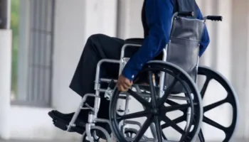 Qeveria miraton paketën e re për PAK: Dyfishohet pagesa, njihen kontributet për ndihmësit personalë