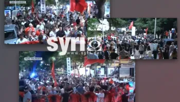 ‘Rama, fuck you’, Protestuesit mbërrijnë pranë Parlamentit: Ju erdhi fundi